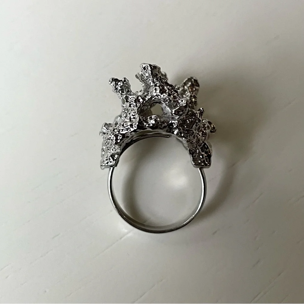 Vintage signed Vogue Brutalist freeform organic silvertone adjustable ring